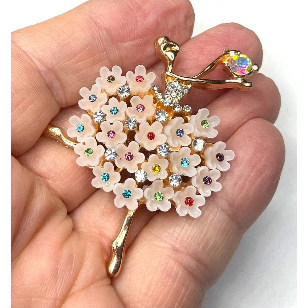 VINTAGE BALLERINA w/ RHINESTONES on WHITE Floral TUTU BROOCH AURORA BOREALIS!